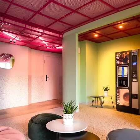 Berlin アパートホテル クライペダ